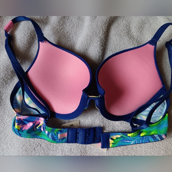 PINK Victoria's Secret Blue Hawaiian Wear Everywhere Push-Up Bra. 32A. NWT! - Picture 9 of 10